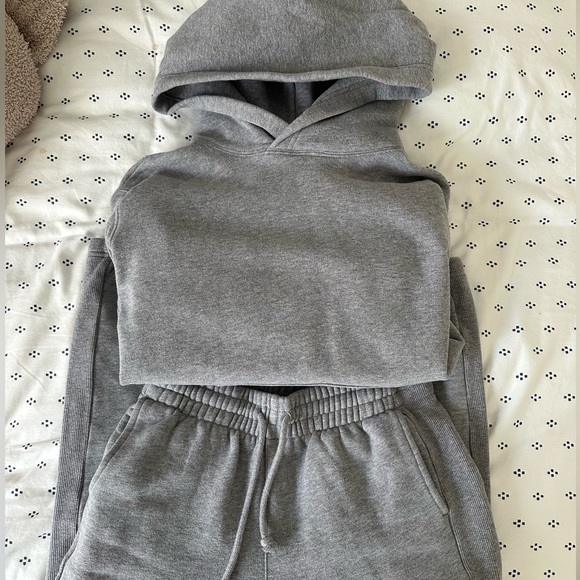 TNA Pants - Aritzia TNA cozy fleece boyfriend set XXS